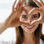 Optique et dentaire : les points à vérifier avant de choisir votre assureur