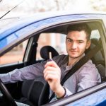 Faut-il informer son assureur en cas de retrait de permis ?