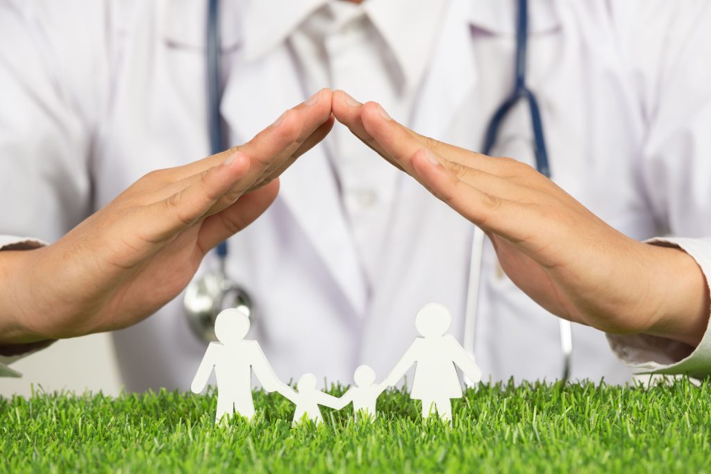 Comparaison et avis sur les meilleures mutuelles pour familles nombreuses à Paris